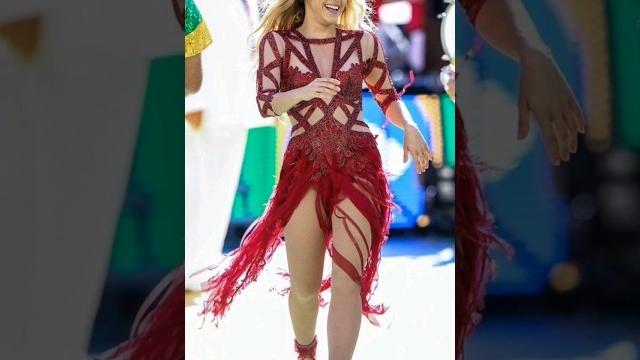 Shakira " hips don't lie" dance #shorts #trendingshorts #trending #viral #whatsappstatus #shakira Shakira " hips don't lie" dance #shorts #trendingshorts #trending #viral #whatsappstatus #shakira