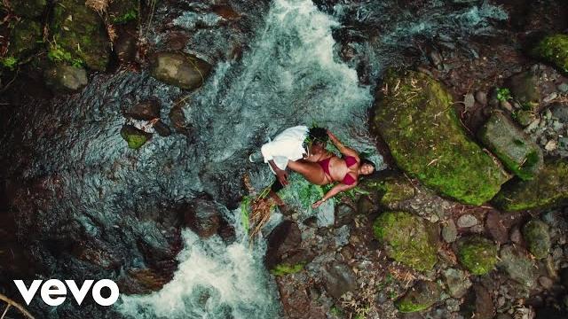 Chi ching ching - booster shot (official video) Chi ching ching - booster shot (official video)