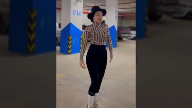 Esra rabia ünal tiktok dans 3 Esra rabia ünal tiktok dans 3