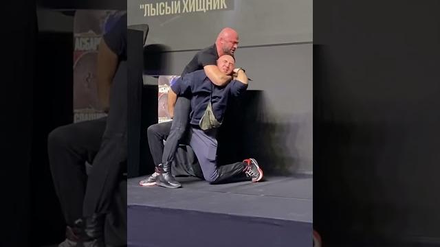 Мага исмаилов задушил никулина на битве взглядов #магаисмаилов #исмаилов #тимурникулин #хардкор Мага исмаилов задушил никулина на битве взглядов #магаисмаилов #исмаилов #тимурникулин #хардкор