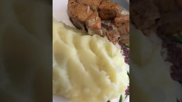 Пюре+стейки лосося #рыбарецепты #стейки #лосось #рецептынакаждыйдень #вкуснопросто #взаимки Пюре+стейки лосося #рыбарецепты #стейки #лосось #рецептынакаждыйдень #вкуснопросто #взаимки