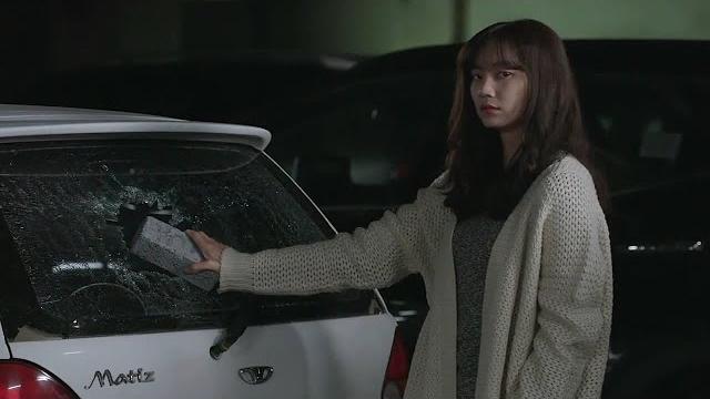 “千万不要和一个女生爆粗口,人狠话不多!” “千万不要和一个女生爆粗口,人狠话不多!”