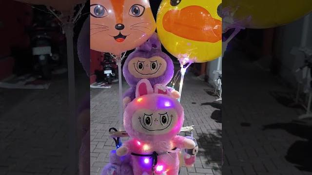 Boneka labubu Boneka labubu