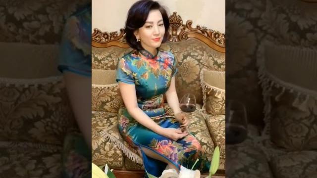 谁不喜欢这么优雅端庄的熟女阿姨? 谁不喜欢这么优雅端庄的熟女阿姨?