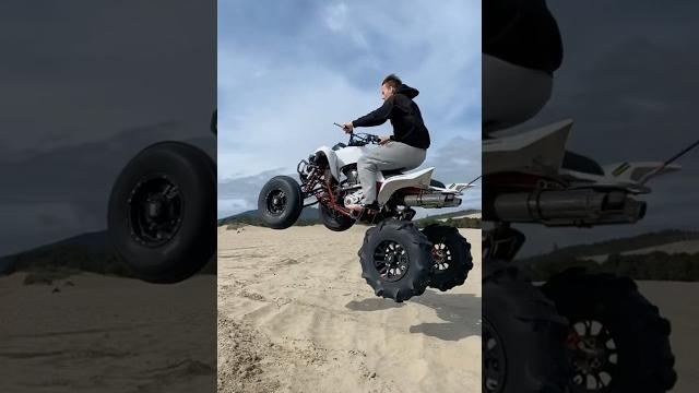 Квадроцикл по песку (прыжок)#песок#прыжок#мотокросс#экстрим#дюны#fourwheeldrive#fourwheeler#гараж Квадроцикл по песку (прыжок)#песок#прыжок#мотокросс#экстрим#дюны#fourwheeldrive#fourwheeler#гараж