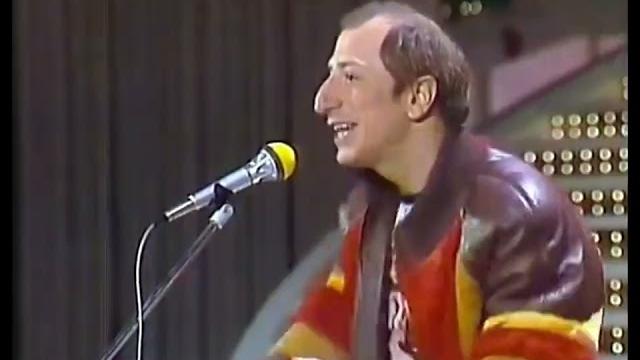 Pippo franco - chi chi chi, co co co. sanremo '83. Pippo franco - chi chi chi, co co co. sanremo '83.
