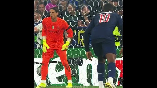 Dembele = pressing + speed + leadership Dembele = pressing + speed + leadership