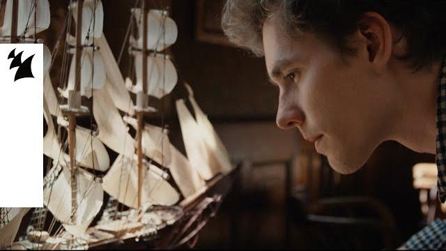 Lost frequencies feat. janieck devy - reality (official music video) Lost frequencies feat. janieck devy - reality (official music video)