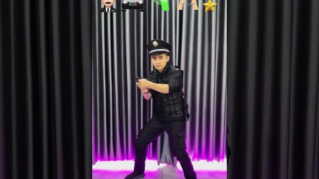 Lns - anh su hào làm cảnh sát ️ police dance cover #shorts Lns - anh su hào làm cảnh sát ️ police dance cover #shorts
