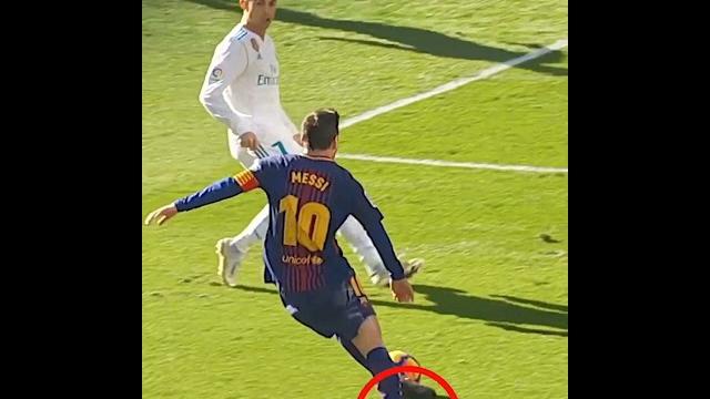 Rare messi moments Rare messi moments