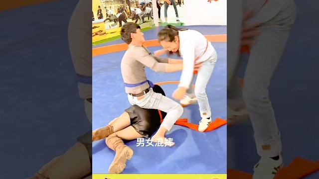 Girl v's boy grappling#shorts #kabaddi#mixedmartialarts 9#mma #jiujitsu#flograppling #wwe Girl v's boy grappling#shorts #kabaddi#mixedmartialarts 9#mma #jiujitsu#flograppling #wwe