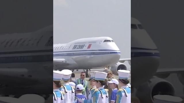 现场视频!国家主席习近平乘专机抵达哈萨克斯坦阿斯塔纳 | cctv 现场视频!国家主席习近平乘专机抵达哈萨克斯坦阿斯塔纳 | cctv