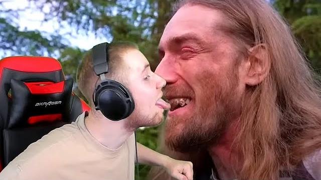 Тик так лижет бомжу а4 зубы Тик так лижет бомжу а4 зубы