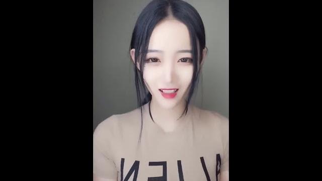 我也就看了100遍而已,满胸都是她的脑子 我也就看了100遍而已,满胸都是她的脑子