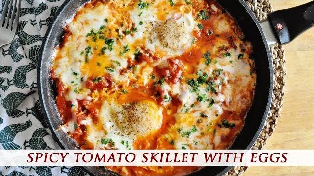 Spicy spanish tomato skillet with eggs & cheese Spicy spanish tomato skillet with eggs & cheese
