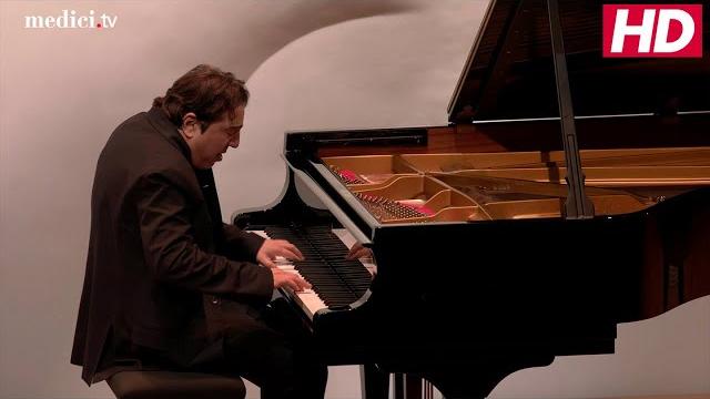 Fazil say - mozart: turkish march improvisation Fazil say - mozart: turkish march improvisation