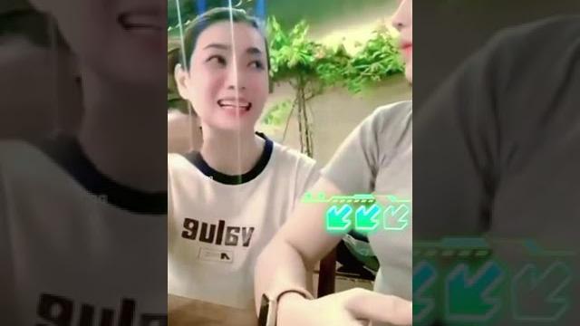 Live bigo sambil pegang nenen Live bigo sambil pegang nenen