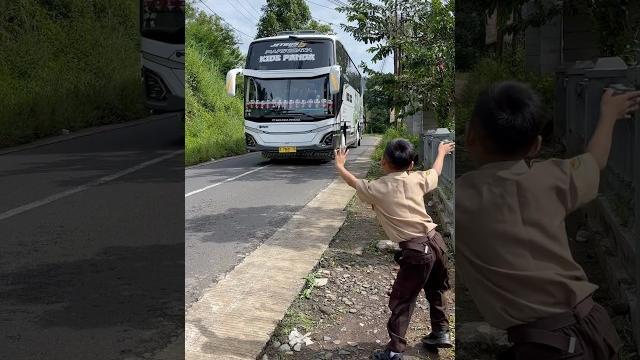 Basuri bus kids panda baik rasa #teloletbasuri #busmania Basuri bus kids panda baik rasa #teloletbasuri #busmania