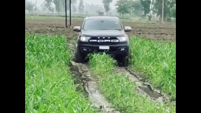 Offroading endavour pendu bande Offroading endavour pendu bande