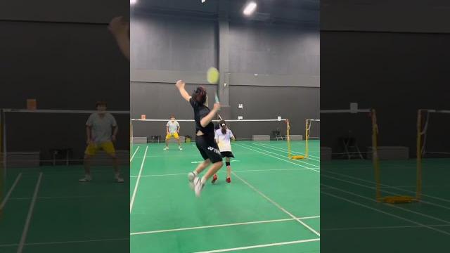 How to keep the best position when playing doubles in badminton #badminton #badmintonlovers How to keep the best position when playing doubles in badminton #badminton #badmintonlovers