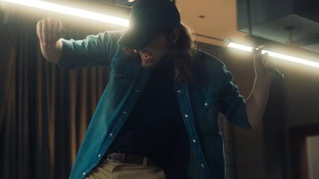 Josiah siska - "honky-tonk" (official music video) Josiah siska - "honky-tonk" (official music video)