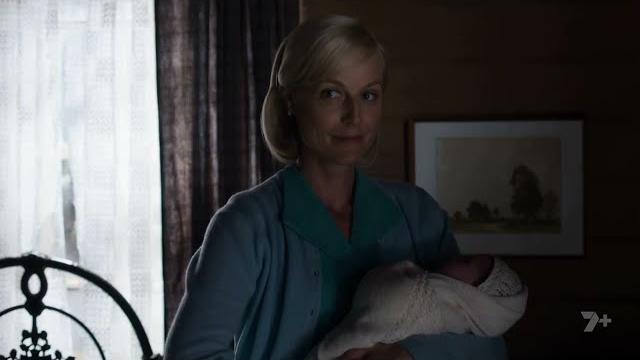 4x10 1 sarah, roy & baby 4x10 1 sarah, roy & baby