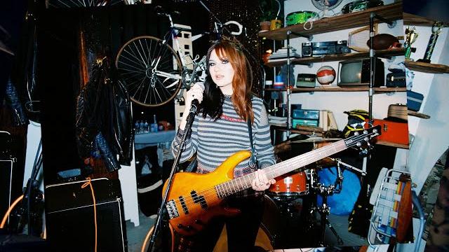 Gayle - ur just horny (official music video) Gayle - ur just horny (official music video)