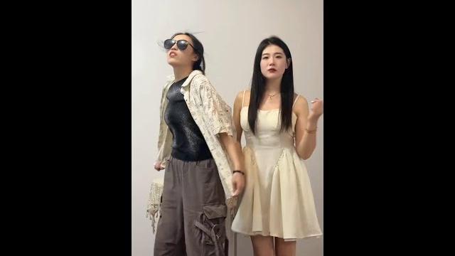 小野猫? #云南山歌 #四朵大葱花#山歌翻唱#音乐频道 小野猫? #云南山歌 #四朵大葱花#山歌翻唱#音乐频道
