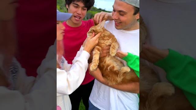 Surprising my twin with his dream pet!! Surprising my twin with his dream pet!!