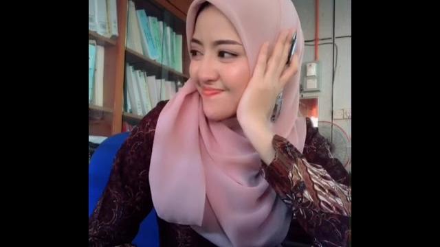 Kakak tt Kakak tt