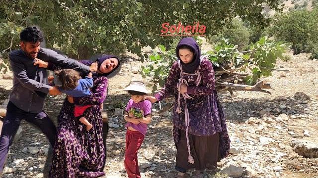 Ayas and the operator help soheila, who was cheated on by her husband, build her new life. Ayas and the operator help soheila, who was cheated on by her husband, build her new life.