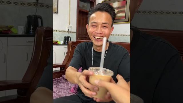 想不到一杯奶茶竟然会引发出这种事【潼潼的一家】 想不到一杯奶茶竟然会引发出这种事【潼潼的一家】