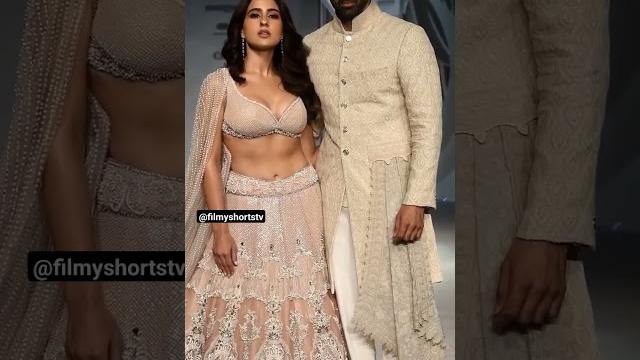 Aditya roy kapoor and sara ali khan on ramp together|#adityaroykapoor #saraalikhan #viral #bollywood Aditya roy kapoor and sara ali khan on ramp together|#adityaroykapoor #saraalikhan #viral #bollywood
