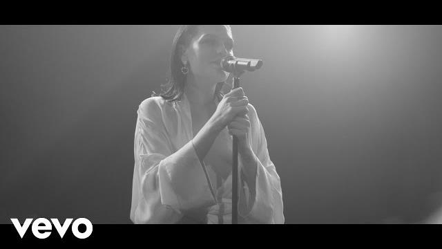Jessie j - do it like a dude (live at the troubadour) Jessie j - do it like a dude (live at the troubadour)