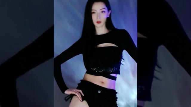 快手 抖音女主播 元宝 超短热裤 好骚的扭胯 顶跨 骚舞 快手 抖音女主播 元宝 超短热裤 好骚的扭胯 顶跨 骚舞