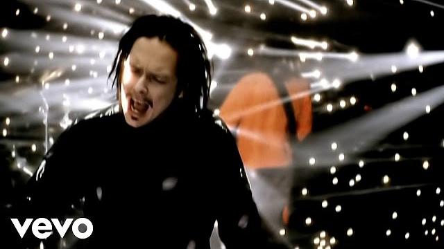 Korn - freak on a leash (official hd video) Korn - freak on a leash (official hd video)