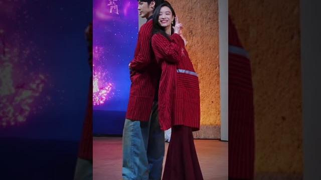 倪妮 (西出玉门) 倪妮 孟子义 夏梦 赵达 身穿围裙也是时尚,随便一截都是大片~ #西出玉门 倪妮 (西出玉门) 倪妮 孟子义 夏梦 赵达 身穿围裙也是时尚,随便一截都是大片~ #西出玉门