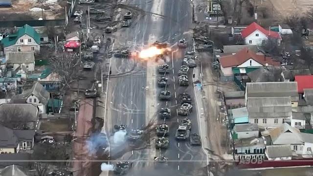 "тупо їдуть, як в тирі" - зсу накрила артилерією російську колону на броварському напрямку "тупо їдуть, як в тирі" - зсу накрила артилерією російську колону на броварському напрямку