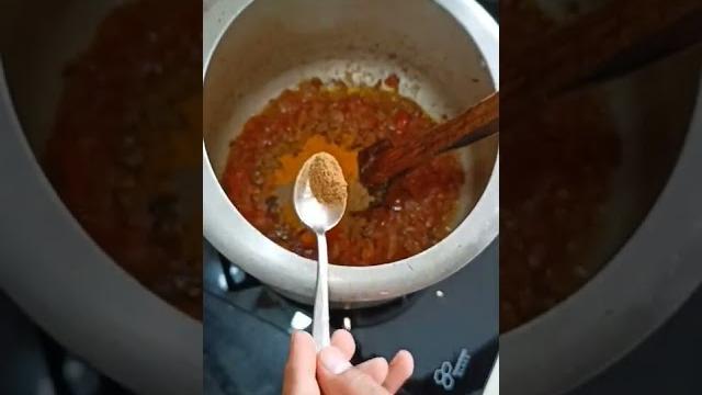 Lauki ki sabji yani ki ghiya ki recipe ekadam aasan tarike ke sath fatafat pressure kukar me bnaye Lauki ki sabji yani ki ghiya ki recipe ekadam aasan tarike ke sath fatafat pressure kukar me bnaye