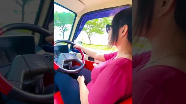 Pecinta mobil tua mana nih Pecinta mobil tua mana nih