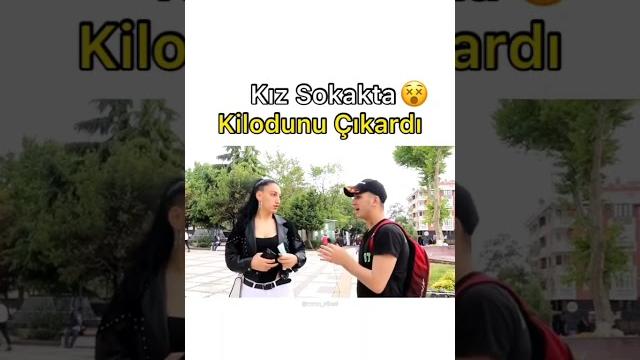 Kız kilodunu çıkarıyor Kız kilodunu çıkarıyor
