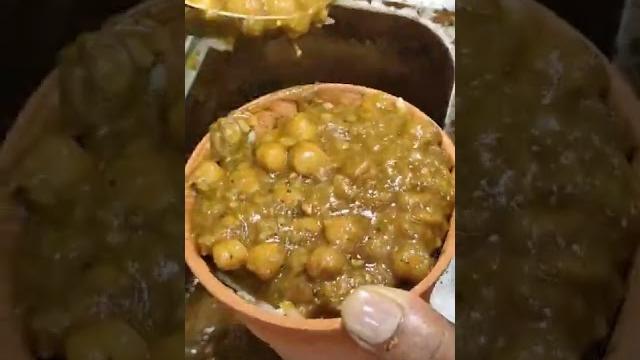 Kulhad chole chawal || j.b kachori wale || chandni chowk #shorts #trending #viral #chandnichowk Kulhad chole chawal || j.b kachori wale || chandni chowk #shorts #trending #viral #chandnichowk