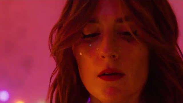Sad chloë - bug crush (music video) Sad chloë - bug crush (music video)