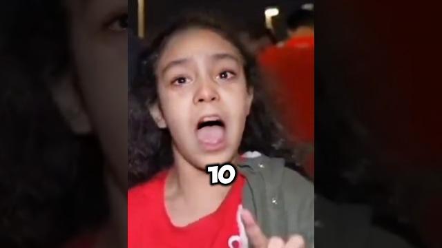 Ronaldo gets fan bullied! Ronaldo gets fan bullied!