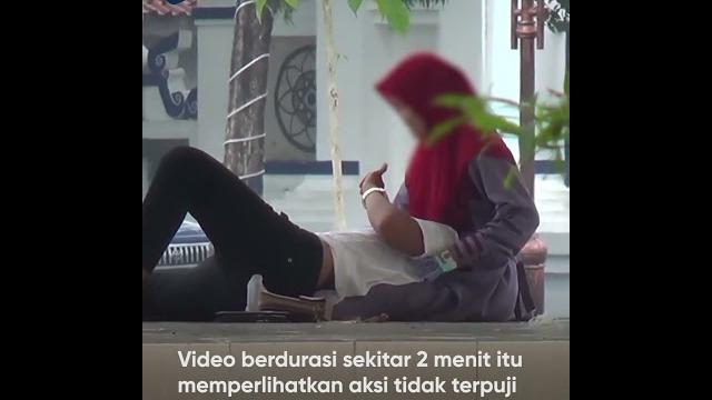 Viral, sepasang remaja mesum di alun alun sampang Viral, sepasang remaja mesum di alun alun sampang