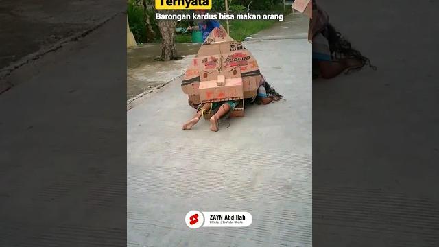 Barongan kardus menguntal orang | #shorts #shortvideo Barongan kardus menguntal orang | #shorts #shortvideo