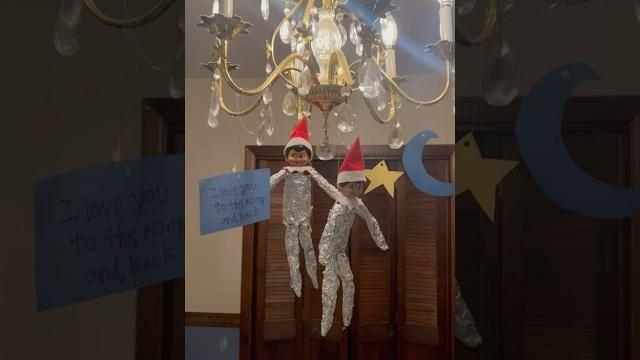 Elves go to the moon #elfonashelf #elfontheshelfideas #elfontheshelfchallenge #christmas Elves go to the moon #elfonashelf #elfontheshelfideas #elfontheshelfchallenge #christmas
