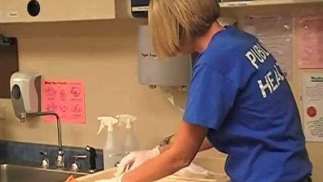 Changing diapers in child care Changing diapers in child care