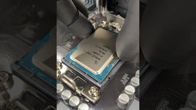 Asmr cpu installation intel i5 12400f #shorts Asmr cpu installation intel i5 12400f #shorts