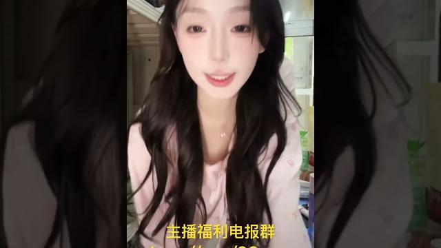 美女校花宿舍走光露点闪现漏点! 美女校花宿舍走光露点闪现漏点!